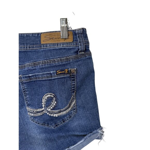 Seven7 Womens Distressed Denim Jean Shorts With Frayed Hem & Embroidered Size 14 - Picture 6 of 8